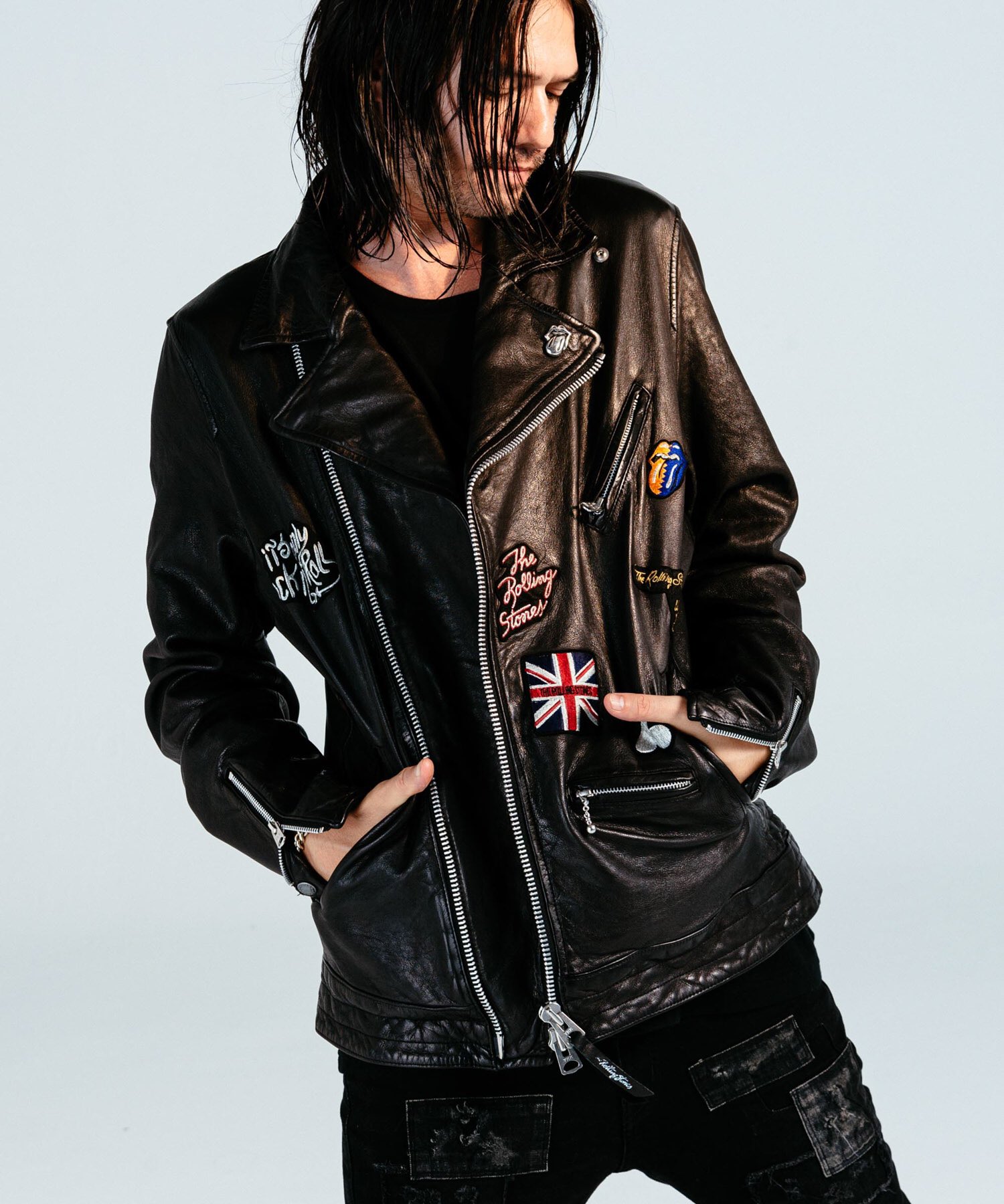 Glamb レザーライダースとローリングストーンズという ファッションと音楽における ロック のシンボルが共演を果たしたthe Rolling Stones Emblem Riders 職人が手作業で作り上げる限定生産の一着が 11月10日よりglamb Tokyo先行発売 T Co Glamb レザーライダースとローリングストーンズという ファッションと音楽における ロック のシンボルが共演を果たしたthe Rolling Stones Emblem Riders 職人が手作業で作り上げる限定生産の一着が 11月10日よりglamb Tokyo先行発売 T Co