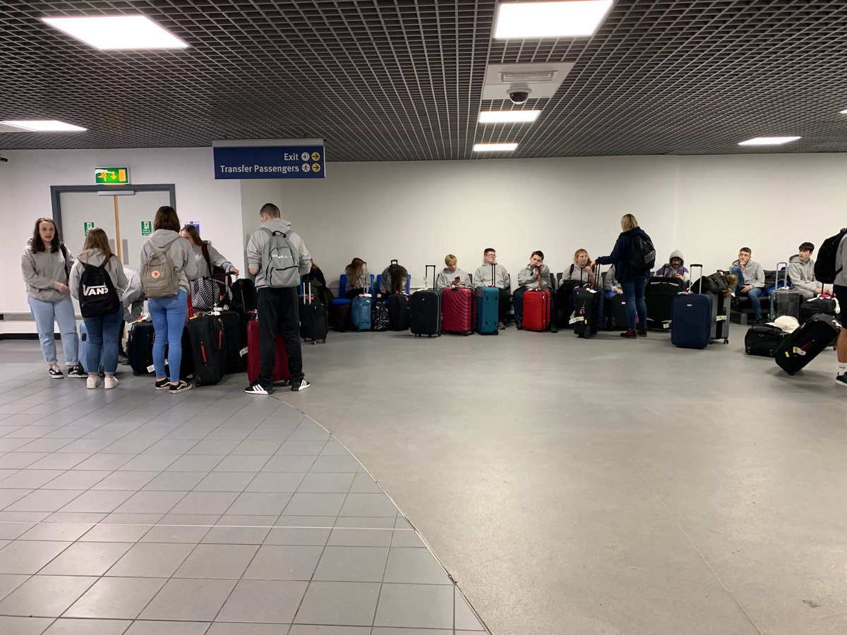 We are back!!! We landed 10 mins early and will have lunch before making our way home. We will keep you updated on our eta at YBB!! 🏴󠁧󠁢󠁷󠁬󠁳󠁿🏴󠁧󠁢󠁷󠁬󠁳󠁿 #ybbpoland2019