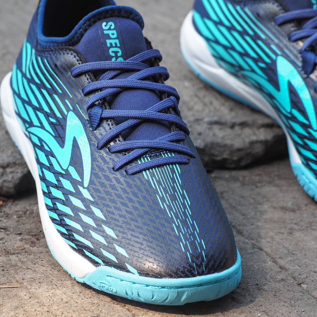 yogirambudi's tweet photo. Sepatu Futsal Specs Swervo Venero IN
Original by Specs
Made In Indonesia
Midnight Blue / Blue Fish
Art : 401293
Size : 39,40,41,42,43,44
ORDER β‘οΈ https://t.co/fhRjbLIxTd
#specs #specsid #specsindonesia #swervo #swervovenero #venero19 #venero https://t.co/J1XGml4kpb
