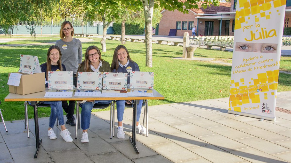 projecte_julias's tweet photo. Presentació del calendari del Projecte Júlia's! Ja el tenim a la venta. #projectejulias #stopfa #ataxiadefriedreich https://t.co/F6KTKwTXjE