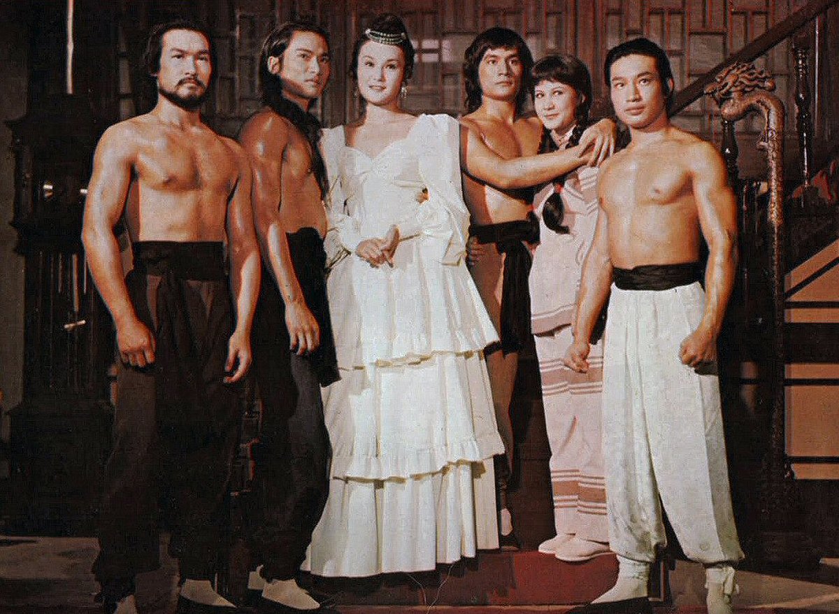 KFMovieGuide's tweet photo. PHOTO: #BoxerRebellion (1976). From left: #LeungKarYan, #ChiKuanChun, #HuChin, #AlexanderFuSheng, #JennyTseng and #BruceTong. Listen to our #FuSheng #KFMGPod special to learn more about the late kung fu star, available now everywhere you get podcasts. https://t.co/zRhlVcu6YV https://t.co/YGkYBdLJL0