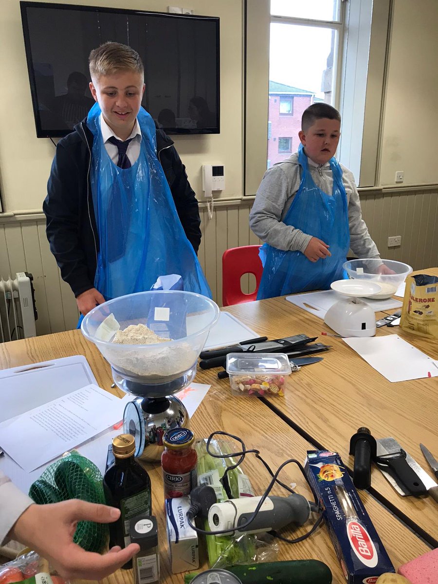 RAPositivePath's tweet image. Lewis B and Lewis S developing their baking skills at TRAX project @SWCC7 @RosshallCL