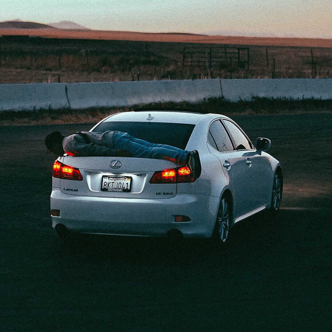 silvxxq's tweet image. just a sad boi trying to fill a 
void by modifying his car 😪 
peep the second photo tho 😂