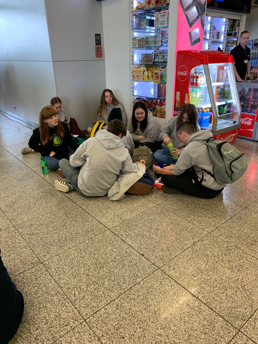 We are all safely at the airport waiting to board ✈️🏴󠁧󠁢󠁷󠁬󠁳󠁿 #ybbpoland2019