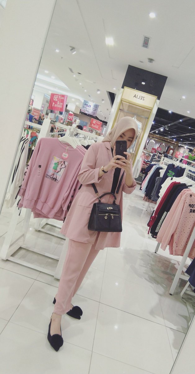 Liadwiapsari's tweet photo. https://t.co/1JAPyL1GUL