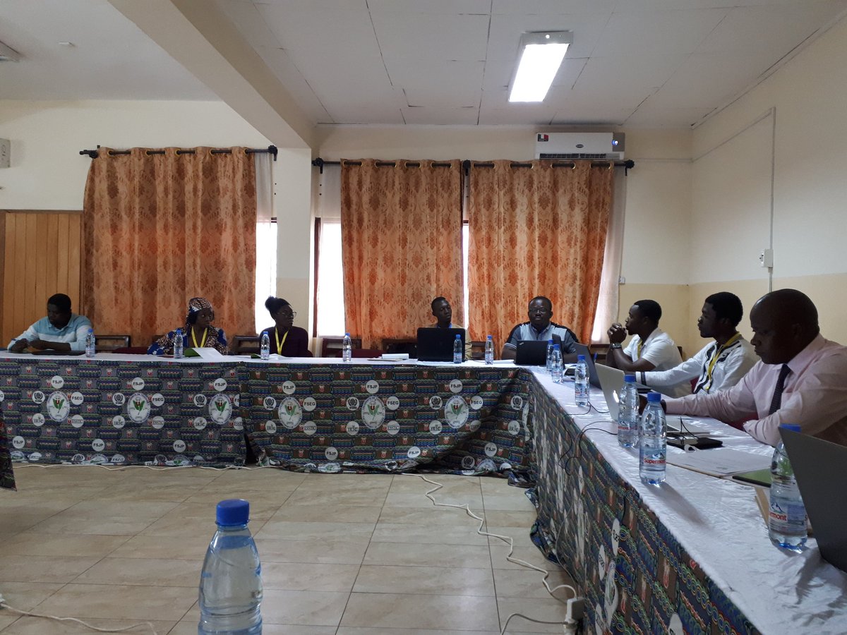 Flaubert (@flaubert_mbieko) on Twitter photo Transition des jeunes du système éducatif vers le marché du travail en Afrique francophone: chercheur(e)s du #Tchad, #BurkinaFaso et #Cameroun affinent leur méthodologie de recherche dès ce matin à Yaoundé <a href="/IDRC_CRDI/">IDRC | CRDI</a> <a href="/CanadaCameroon/">Canada in Cameroon</a> <a href="/ZamoAkono/">Zamo-Akono de Sonkot</a> Transition des jeunes du système éducatif vers le marché du travail en Afrique francophone: chercheur(e)s du #Tchad, #BurkinaFaso et #Cameroun affinent leur méthodologie de recherche dès ce matin à Yaoundé <a href="/IDRC_CRDI/">IDRC | CRDI</a> <a href="/CanadaCameroon/">Canada in Cameroon</a> <a href="/ZamoAkono/">Zamo-Akono de Sonkot</a>