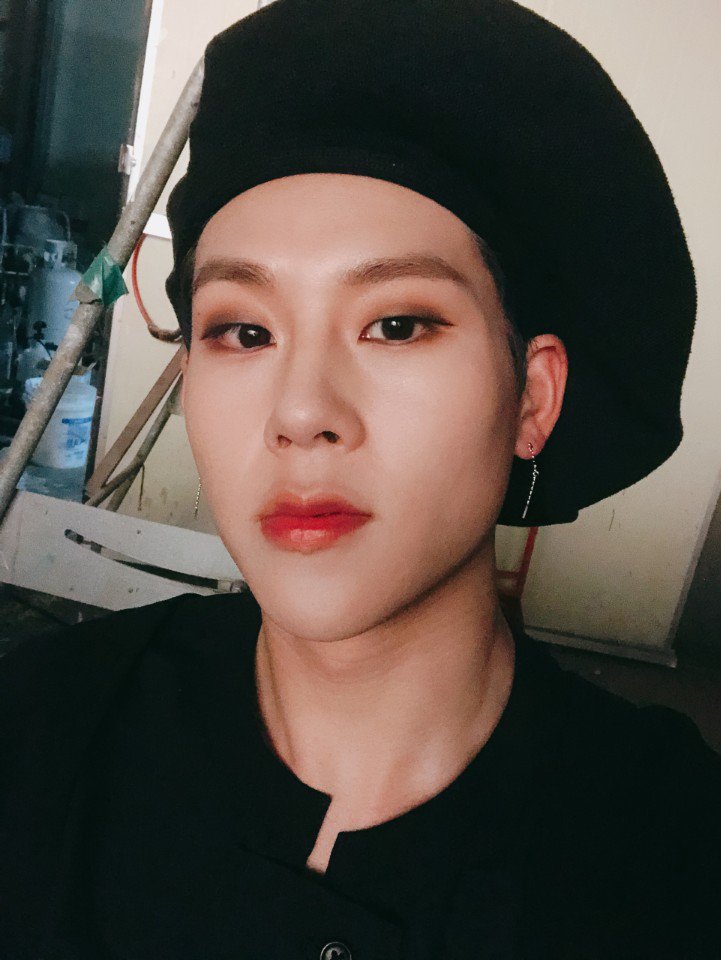 OfficialMONSTAX's tweet photo. [#주헌] 몬베베 몬엑앨범나왔어요
Let's follow https://t.co/cuSv4e3gss