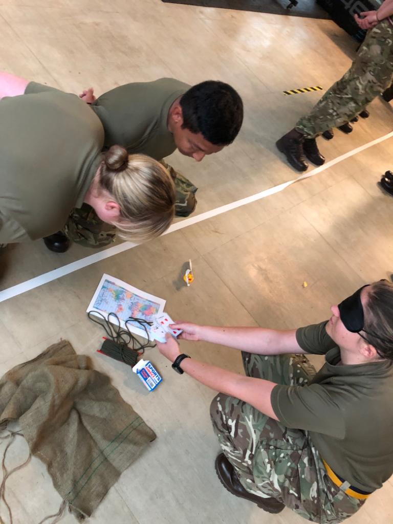 DMS_JHGSE's tweet image. #JHGSE junior's look like they're having fun on their JNCO development day! A #Leadership presentation given by Sgt Hudson, with #CommandTasks following. 

Just another day in the JHG SE office! 

#ArmyMedicalServices