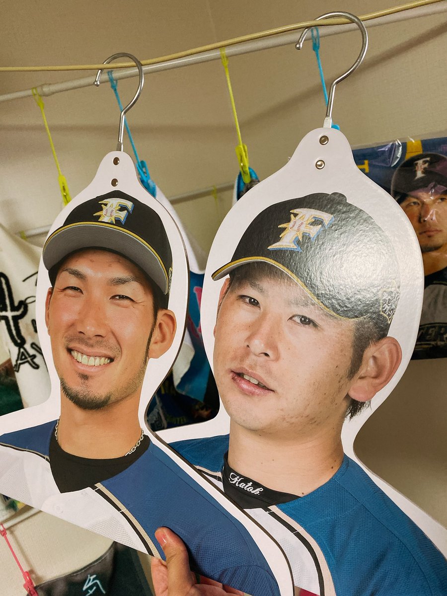 各球団のトンチキグッズが集まる ヘンなプロ野球グッズを手に入れました19 2ページ目 Togetter 各球団のトンチキグッズが集まる ヘンなプロ野球グッズを手に入れました19 2ページ目 Togetter