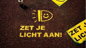 Vanmiddag v.a.17.00 uur wordt bij HC Oranje-Rood het startsein geven voor de Brabantse campagne 'Zet je licht aan!'. In het bijzijn van <a href="/gem_Eindhoven/">gemeente Eindhoven</a>,<a href="/Brabant/">Provincie Noord-Brabant</a> en <a href="/ANWB/">anwb</a> zal Mink van der Weerden de eerste tag op het asfalt spuiten.#veiligheidbovenalles #laatjezienopdefiets