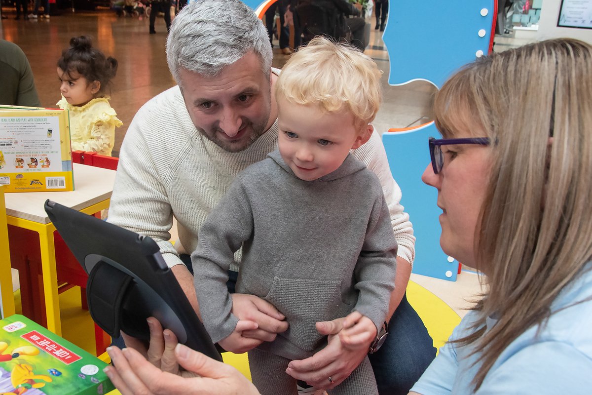 SpaceandPeople's tweet photo. Witness the 🦛hippo magic💫 at this inventive #kiosk we have placed at @LoveMeadowhall where books come to life! @LittleHippoBks have introduced a new way to inspire little minds with their #interactive #childrenbooks that bring their favourite stories to life.
#InteractiveBooks https://t.co/NG94pIjhvv