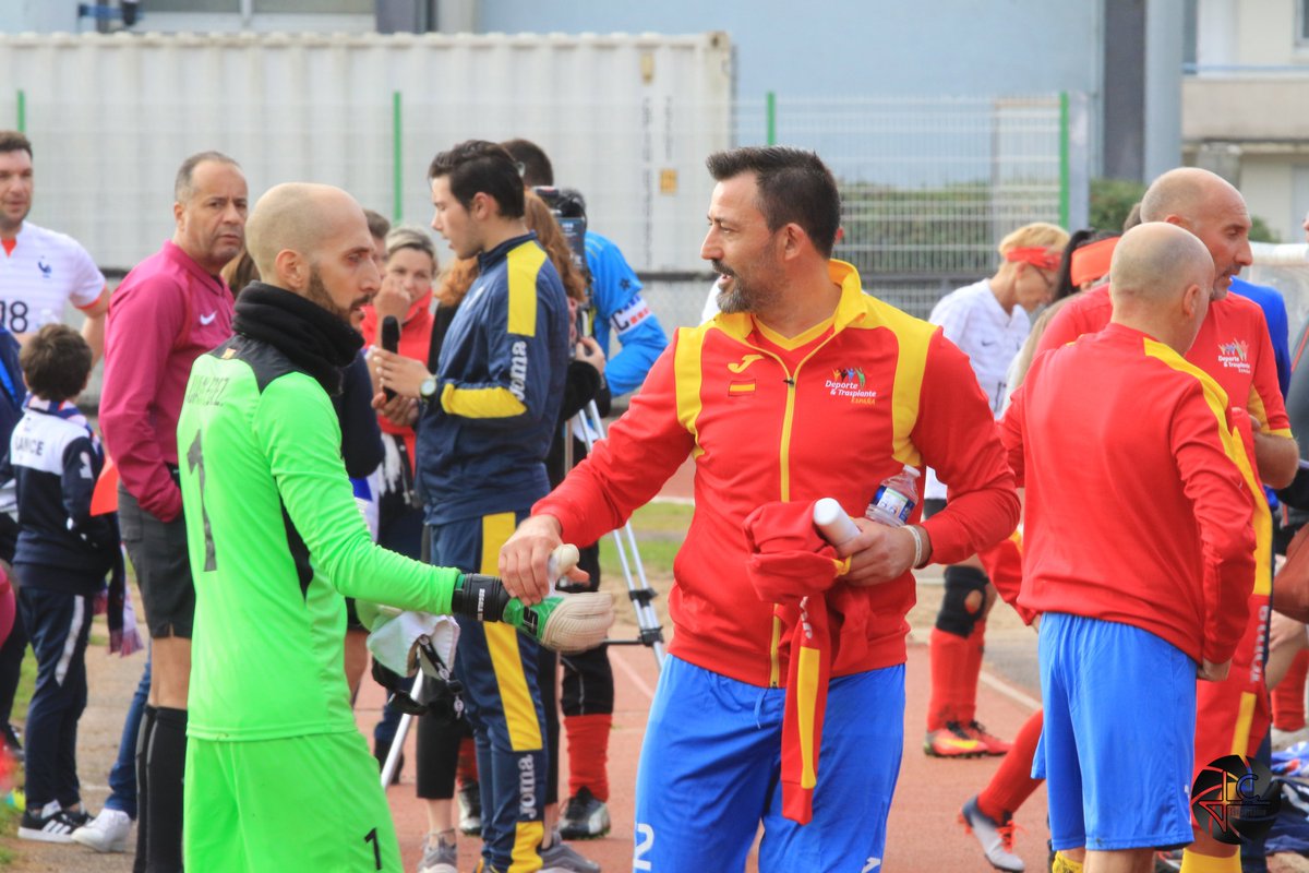 No pudo ser: Italia se llevó el Europeo de Fútbol de Trasplantados tras vencer 2-1 a España.

En cualquier caso, estamos muy orgullosos de nuestro equipo y de los valores que representa: lucha, entrega y  trabajo en equipo

Os dejamos unas fotos de esta preciosa experiencia
