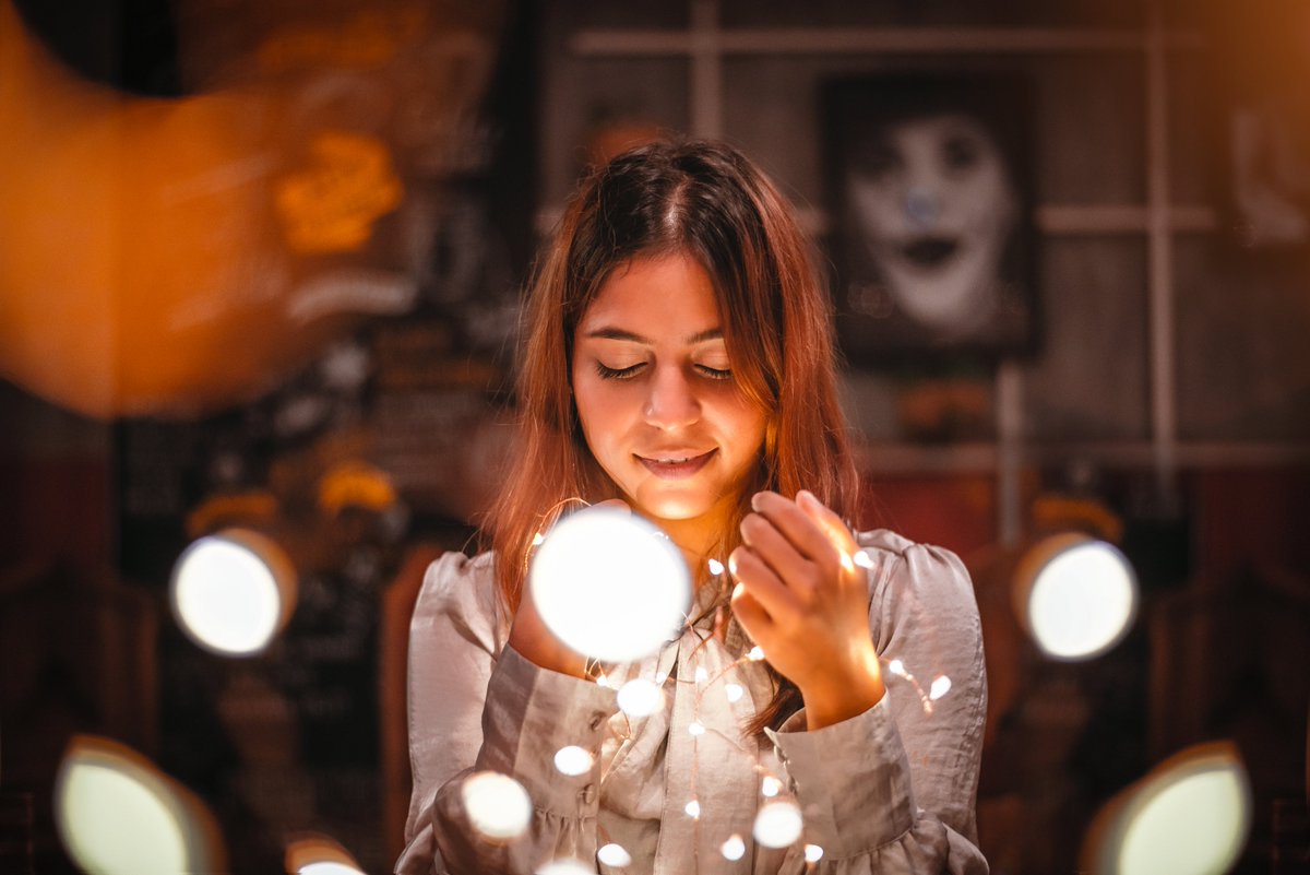 priankobiswas's tweet photo. Diwali and fall ๐โจ
#portraits #PortraitMode #Nikon #portraitphotography #portraiture #CaptureTheRealDiwali @NikonIndia @NikonDotCom @NikonAsia https://t.co/72DWAV3L81