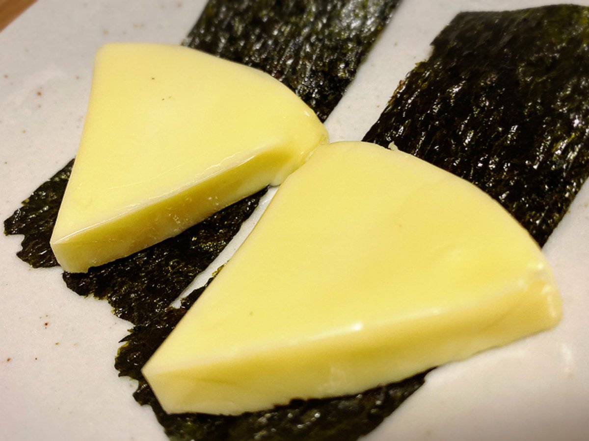 せんべろnet On Twitter 海苔に6pチーズを載せてレンジで10秒 とろッピ つまみに最高 家飲み