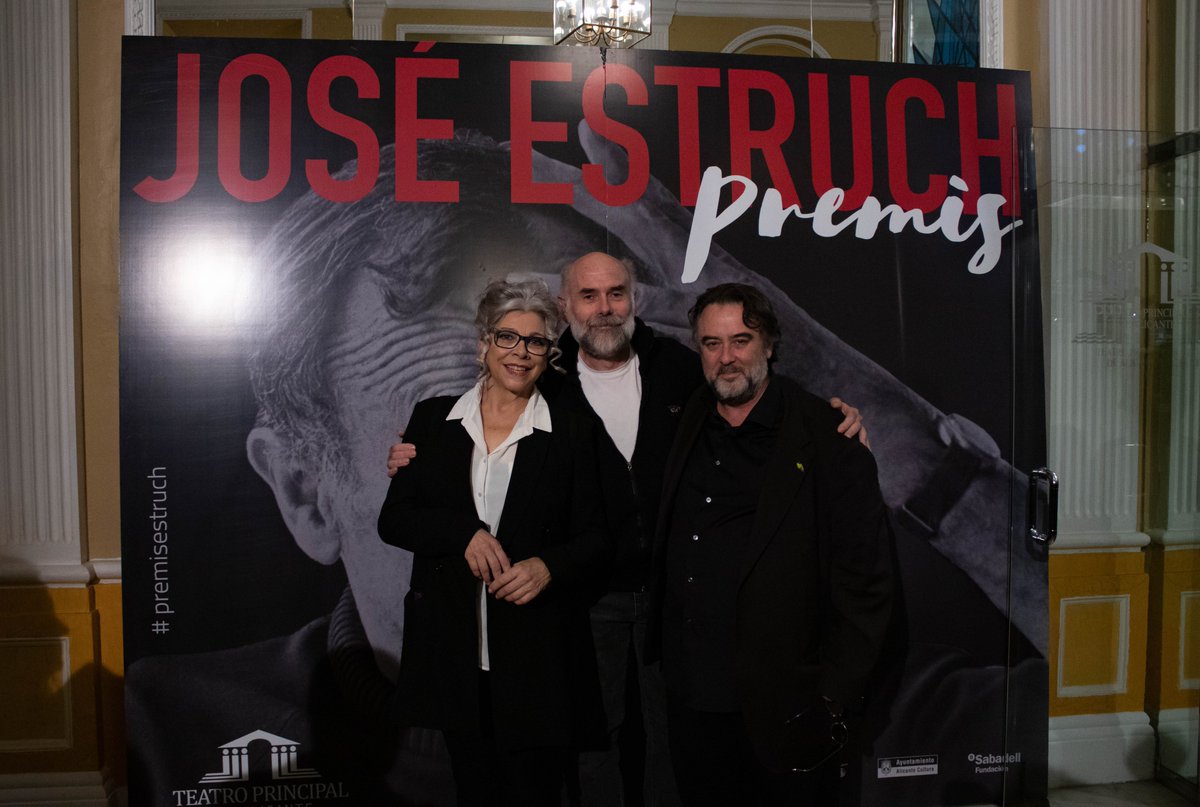 teaprinalicante's tweet photo. Momentos Photocall de la Gala de Premis Estruch del pasado lunes 21...
#premisestruch #teatroprincipaldealicante https://t.co/l3smypdy7d