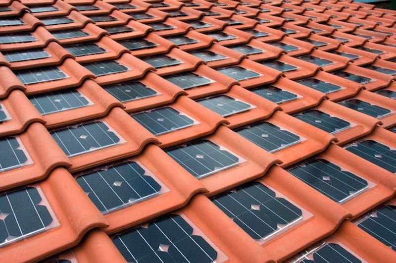 GRUPOSEMATEC's tweet image. Tejas solares #fotovoltaicas, el futuro de la energía solar en #viviendas #renovables #medioambiente buff.ly/2D0Jp6C)