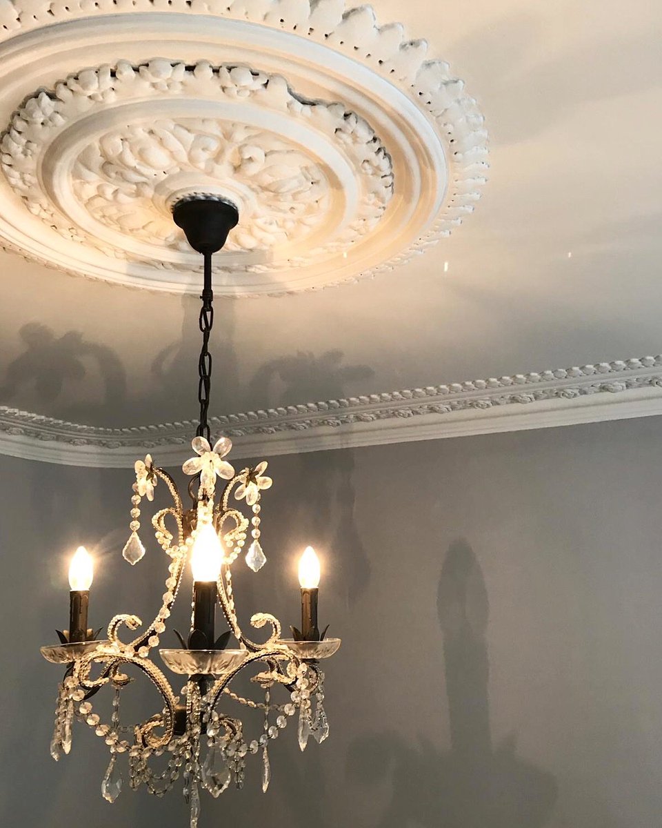 Two clients received beautifully varnished floors and freshly painted walls and ceiling last week! What will this week bring?!
Happy Monday! 
#homeimprovement #varnish #painting #floorboards #ceilingrose #swlondon