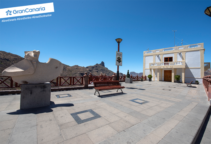 Cada día en #Tejeda, uno de los pueblos más bonitos de España, es una oportunidad para descubrir una tradición única. Un paisaje que deja sin palabras y sentir que se eleva el espíritu. #GranCanaria #GranDestino bit.ly/2Pw6Z50