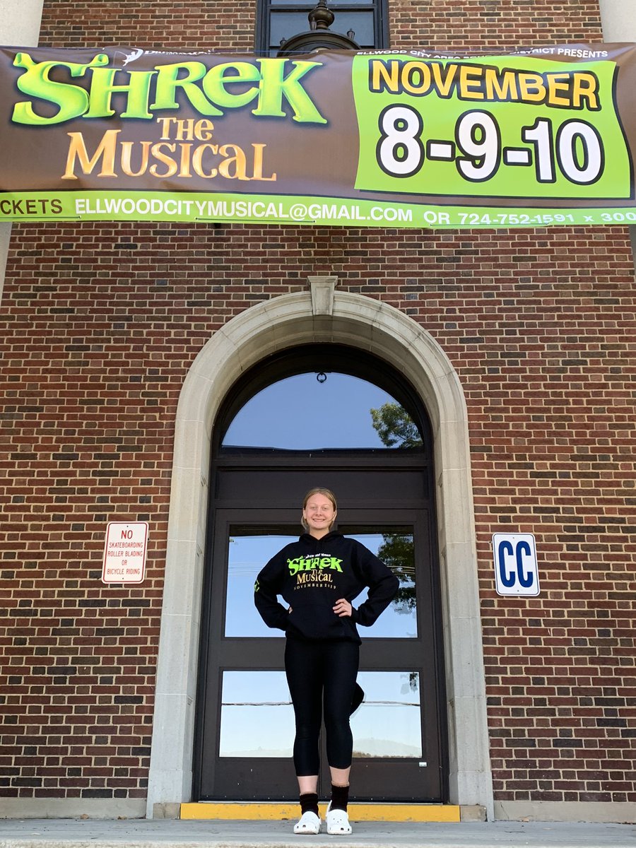 fjglincoln's tweet photo. We love having Makena Hall join our musical family this year!  Come see her playing Papa Bear in Shrek next weekend!  Tickets available here: https://t.co/EH0fH7v1VI #EC_proud https://t.co/oGrA6M3yWD