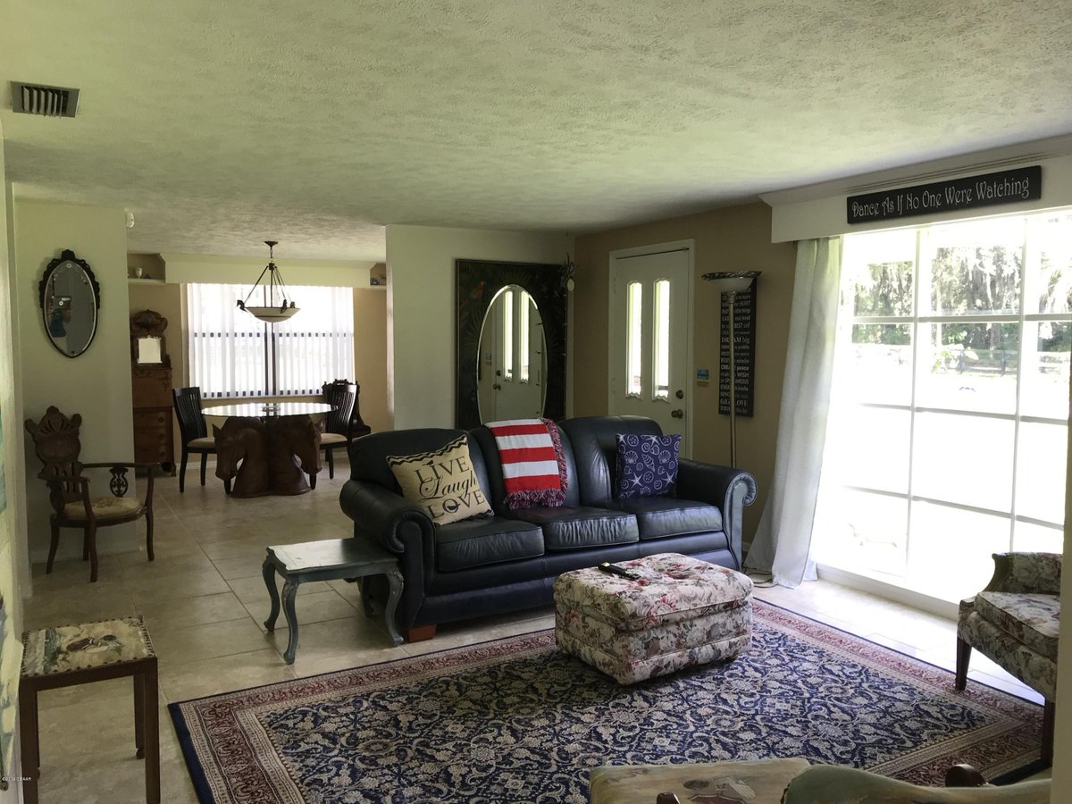 exitbeachrealty's tweet image. In the &quot;Heart of Ocala Historic Horse Country&apos;&apos; in North West. Private farm rests on 5.8 acres.5 buildings and concrete block home and more. Click the link to preview or call our office at 386-441-1141. buff.ly/2BAkvfW #ocala #horseproperty #exitbeachrealty #forsale