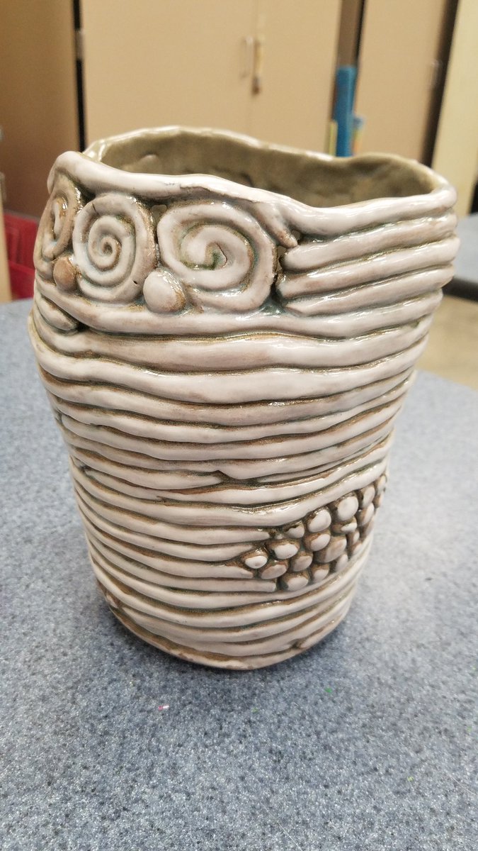 kingsknightart's tweet photo. Hot out of the kiln! 
#kingsstrong @Kings_HS https://t.co/3vyQd61PGU