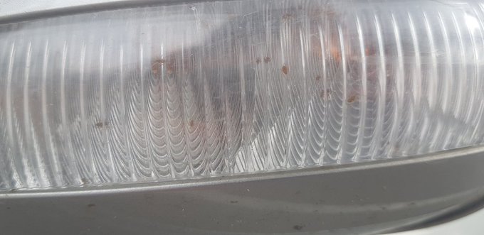 Pourquoi j'attire autant les araign&eacute;es, les retros de ma voiture ont &eacute;t&eacute; infiltr&eacute;s par l'ennemi !!!!<a href="/tag/clashroyale"class="tags"><span>#clashroyale</span></a>