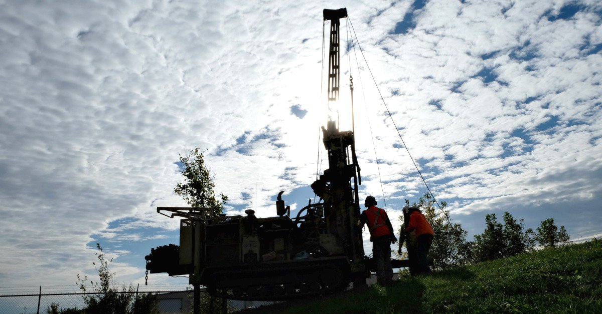 AOGeotech's tweet photo. Our drillers are often the first crews on a new construction site to make sure the structure can go where engineers hope to put it. #weknowdirt #geotechengineers https://t.co/VdhFqmnlFh