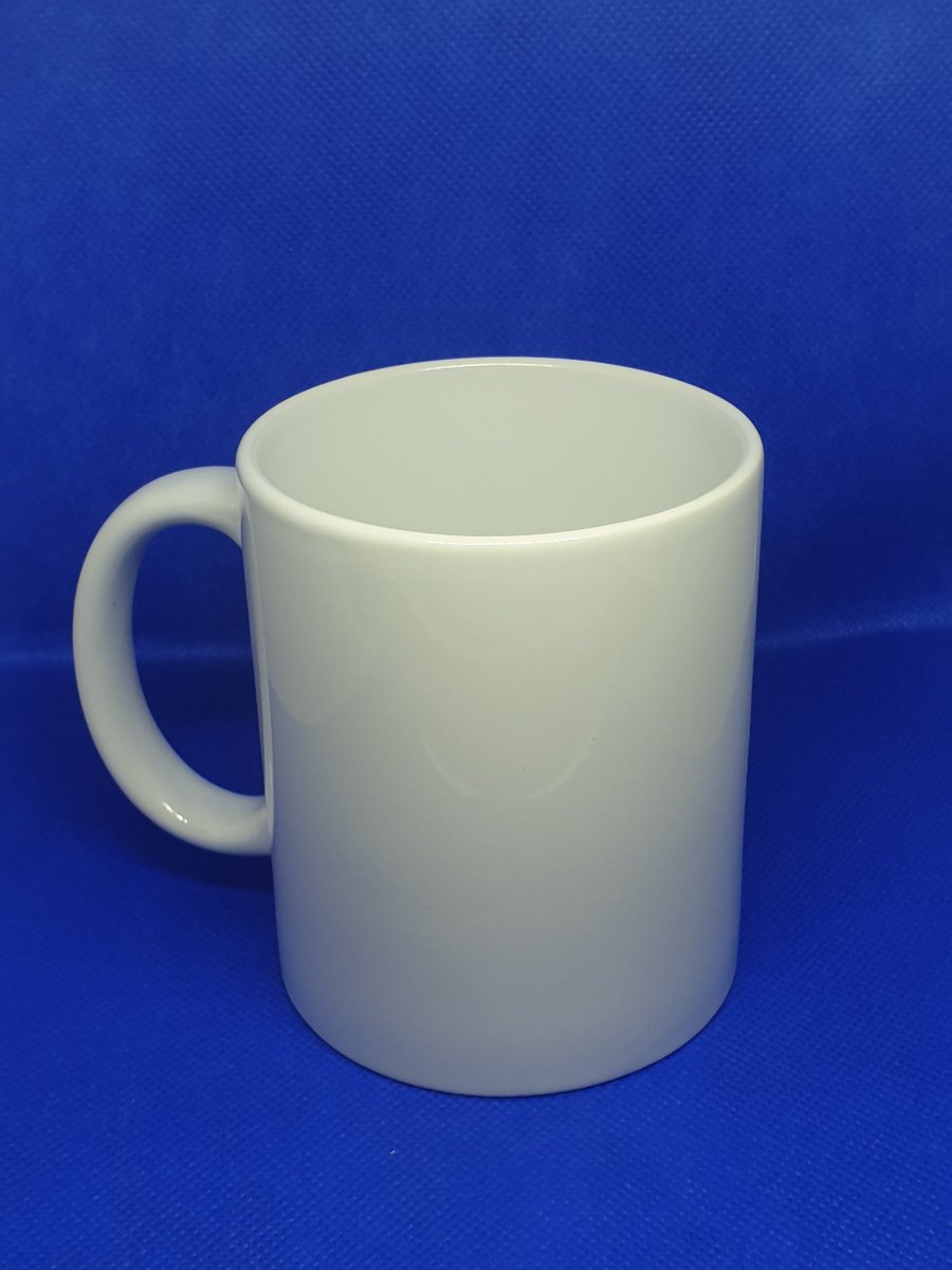 StampItGifts's tweet photo. Need any mugs with logos on? #grassroots and smaller clubs @ShrimpsOfficial @FTFlyersFC @FCTrafford @altrinchamfc @SaleFC @FlixtonFC
@FCUnitedMcr
@SalfordCityFC https://t.co/3CBSo7CMgU
