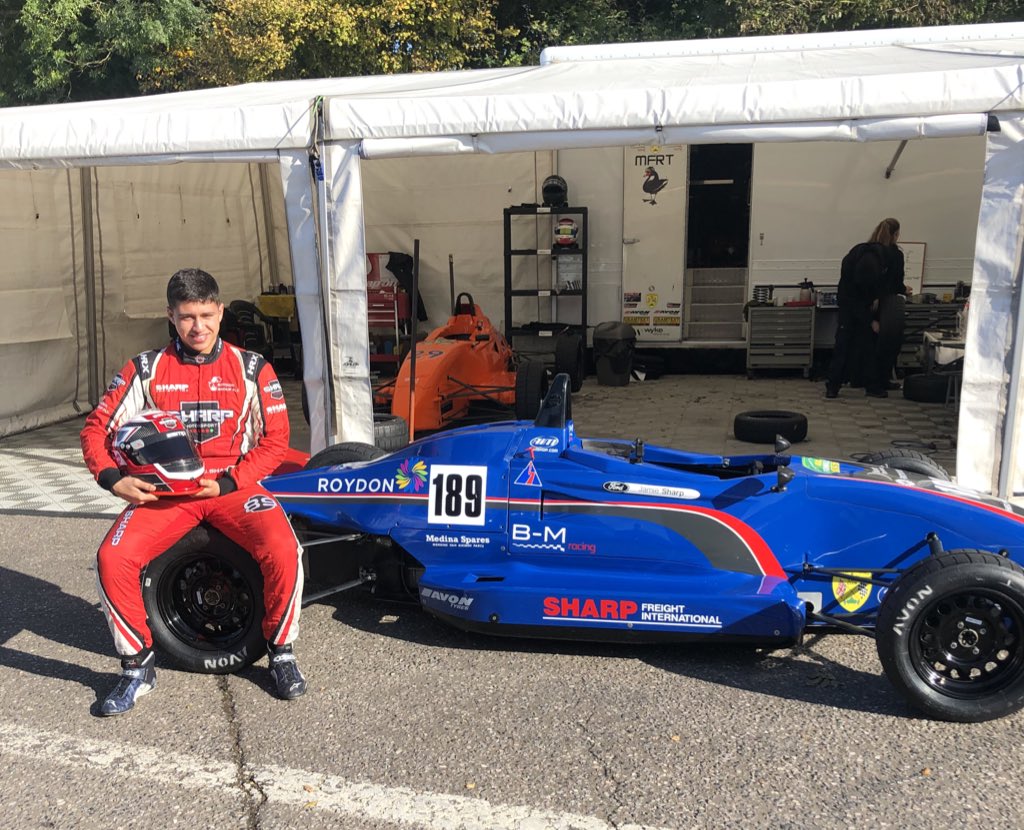 Brilliant weekend @brscc_hq festival bit of bad luck in the semi after hitting some oil and just ran out wide, good recovery in the last chance race and 18th in the final👍 not bad from 26th and our 1st festival . Big thanks to BM racing for a perfect car all weekend 😃😎🏎🏁🏁🏁