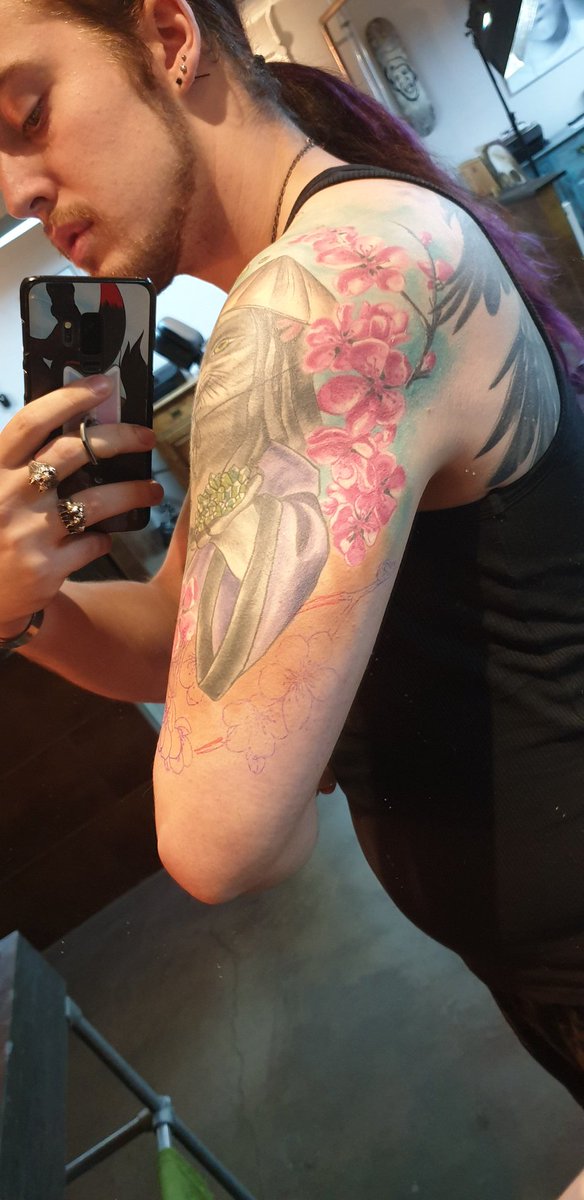 FaolanPanriel's tweet photo. More flowers! #GetInk https://t.co/36IjefYYyz
