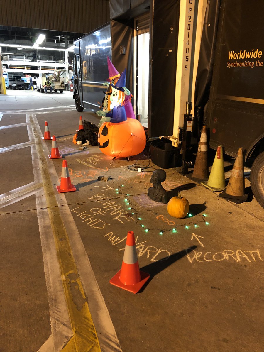 Tampa CHSP reminding drivers to stay safe throughout the Halloween week. #ups #upssafety #tampaups #tampachsp