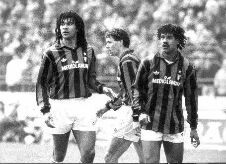 90sfootball's tweet photo. Ruud Gullit, Frank Rijkaard and Marco van Basten. What a trio! https://t.co/QaBJYxWoZT
