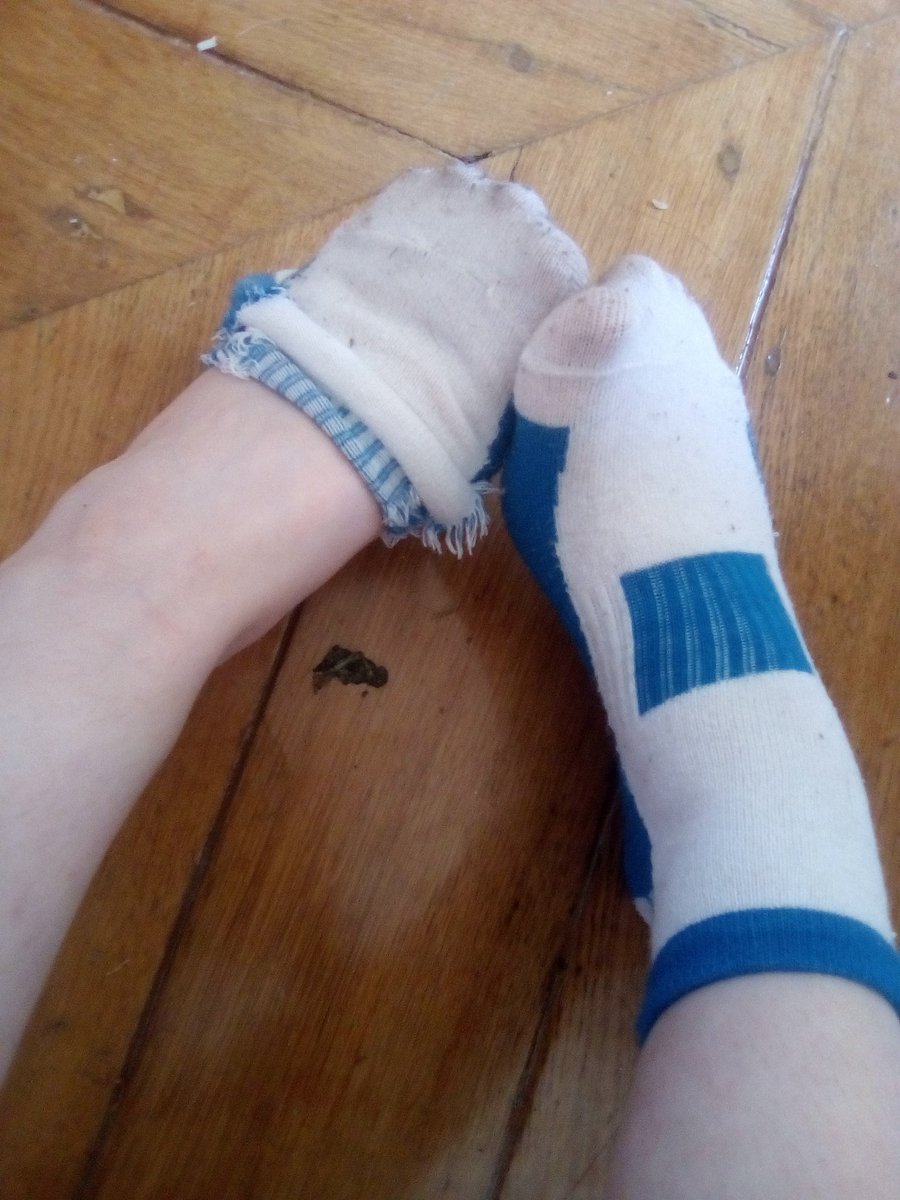 MaekoZaeboss's tweet photo. Un pigeon pour me commander mon Repas pour ne pas bouger de l’hôtel après ce long week-end ?
( commande directe ou offrande paypal acceptée ) 
#Fetish #paypig #venal #moneymiss #moneyslave #paypal #alloresto https://t.co/JmFKdIAeE6