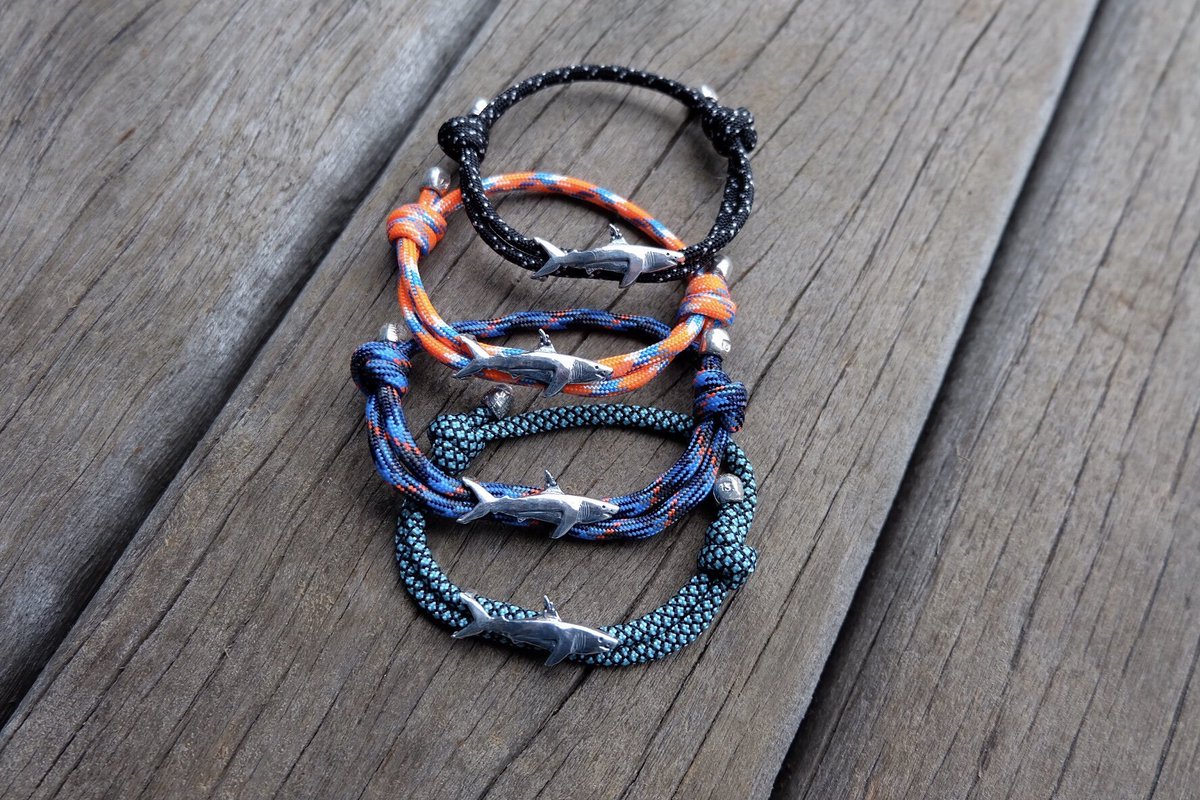 BrookeKanani's tweet image. These sterling silver white shark bracelets have been popular this week. I currently have one of each color left in stock! Perhaps it's due to all of the new sharks up on the tracker pinging away 

20% of the proceeds help to support @OCEARCH research brookekanani.com/ocearch