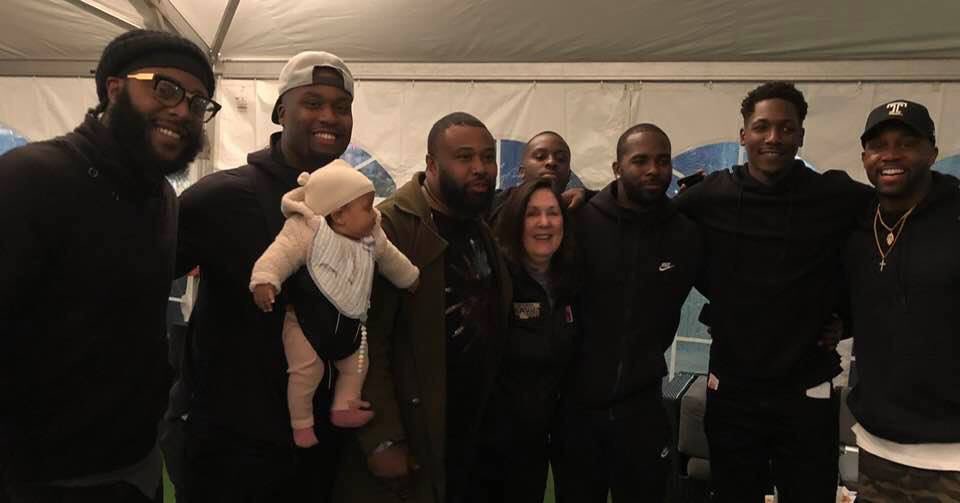 A_jo203's tweet photo. Great to see family this weekend.. tough loss for the Owls.. New week! https://t.co/mBV6OU5zxL