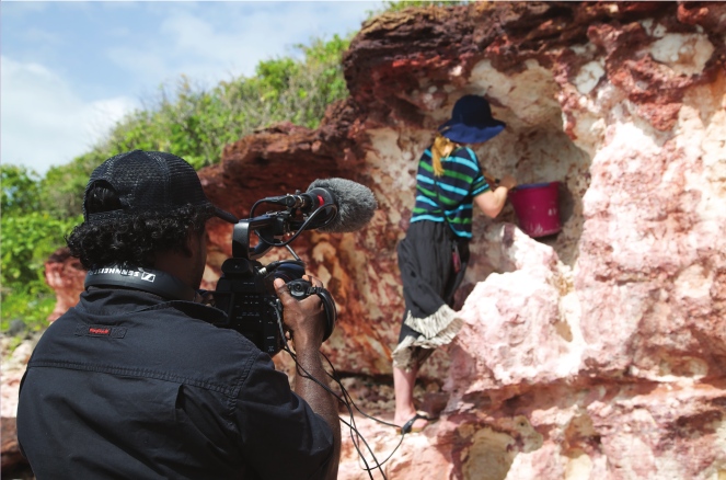 The October issue Journal of the Institute of Conservation is out now and is shortly to land on member doorstops. There's quite a bit to look forward to in it! Find out more at: icon.org.uk/news/the-octob…