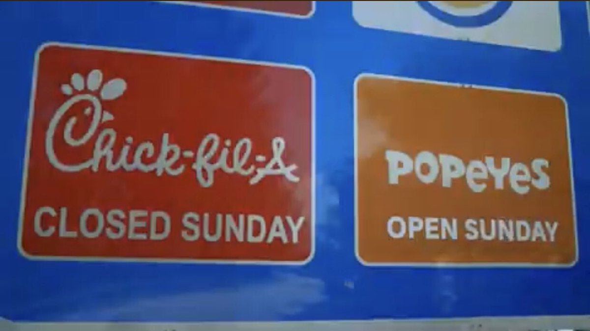 TaReefKnockOut's tweet photo. the PETTINESS from Popeyes 😭 https://t.co/zmygd3cZ6x