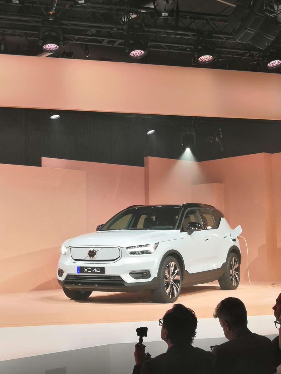 mikegaleuk's tweet photo. Meet Volvo's first fully electric car, XC40 Recharge. 250 mile range, fast charge in 40 mins. First UK deliveries late 2020 #xc40recharge #VolvoRecharged https://t.co/JreHYUKkTk