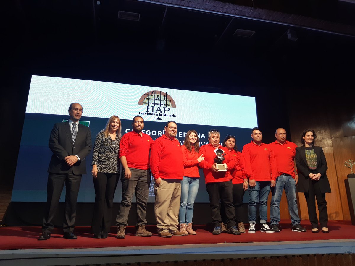 Fundacion_CVE's tweet photo. El Premio en Gestión Preventiva ACHS @PrevencionACHS en la categoría de pequeña empresa es para: Energy Sur, de Concepción ¡Felicitaciones! #PremioPymeCVE https://t.co/wkU7OdI10P