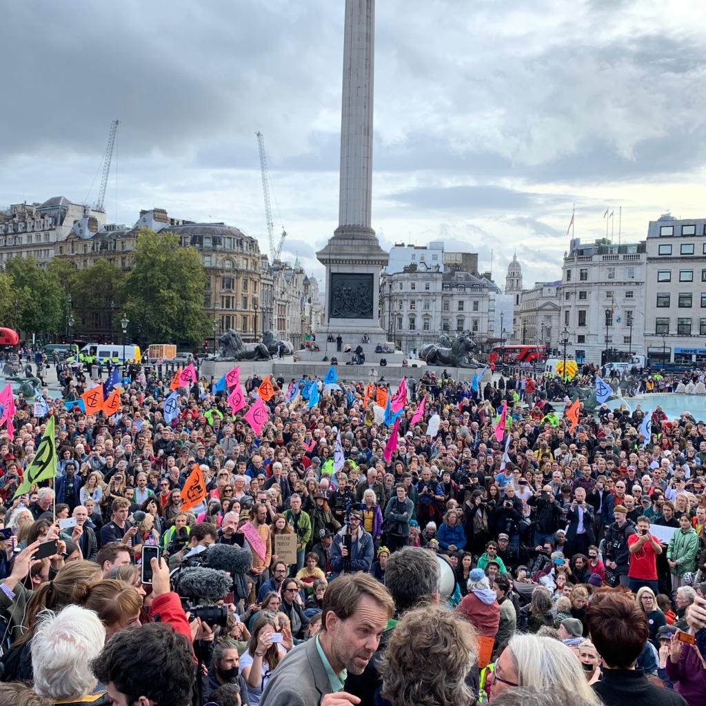 XRebellionUK's tweet photo. ⚡Judicial Review Update⚡XR's application for Judicial Review has been accepted by the High Court for a Directions Hearing tomorrow from 2pm in Court 2. Lawyers for XR will argue that the substantive hearing should happen as a matter of urgency. #TheRebellionStrikesBack https://t.co/a4yGqmnrjo