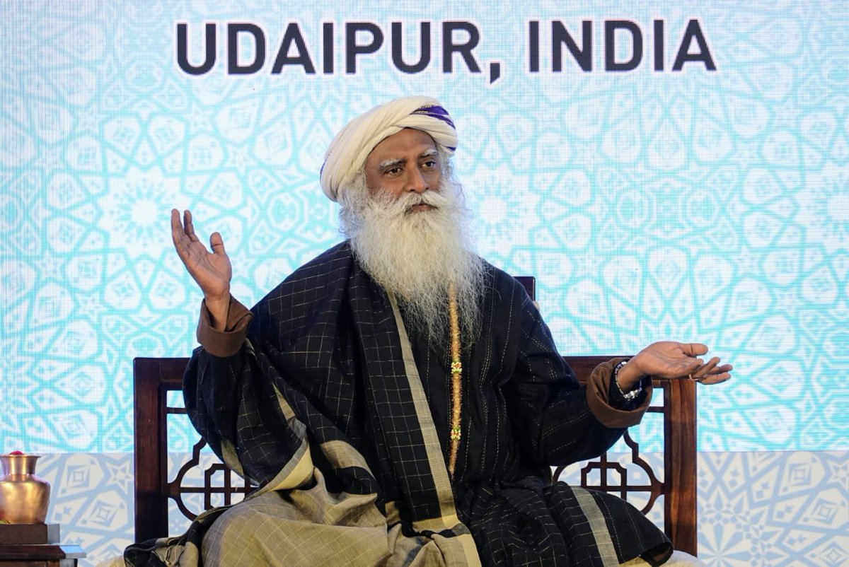 SadhguruJV's tweet photo. Transforming the foundations of wealth into wellbeing for the world is the only way a Business will grow unbridled through the changing times and terrains. -Sg @FollowCII @FBNSummit https://t.co/laF4IsGNUD