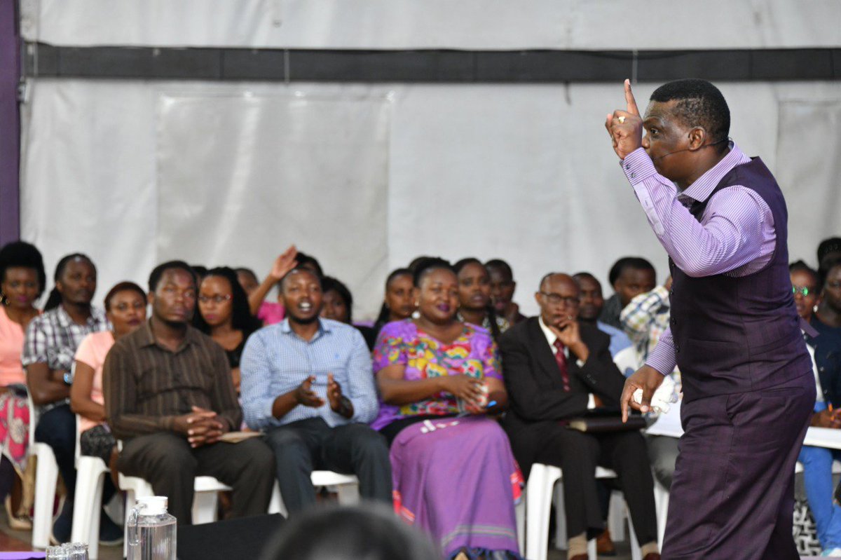 JccThikaRd's tweet photo. We are in unbroken fellowship with God. 

We are one with God. 

We died with Christ and Christ now lives through us. 

#SoteriaConference
#Restored 
#JCCTRTurns3
#WePreachChrist https://t.co/SgzHaXfhGd
