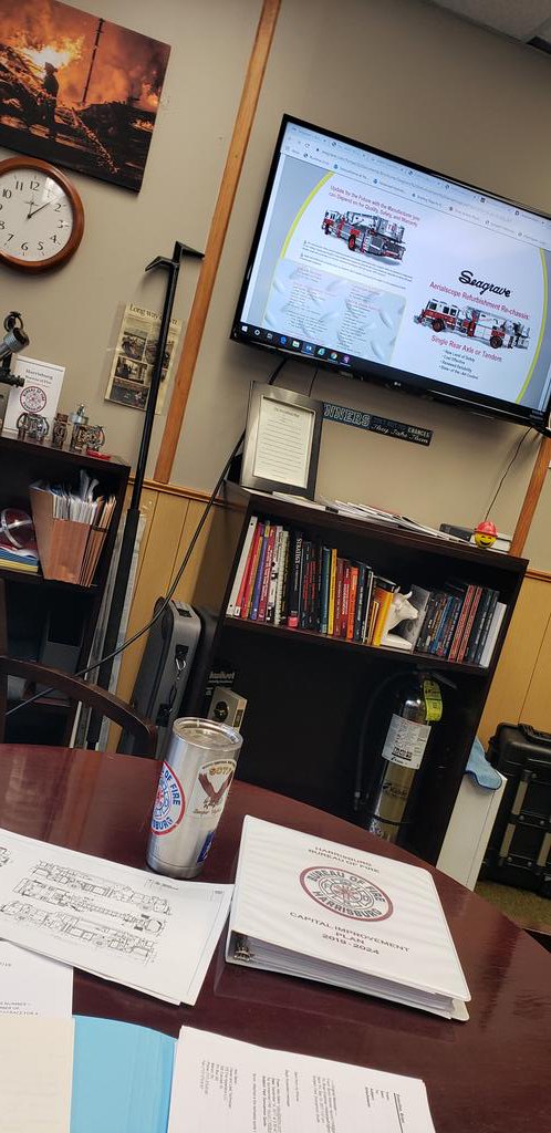 HbgCaptain's tweet image. Great meeting this morning on #future aerial apparatus for @hbgfire ... #refurbishment of #aerialscope  @FireSeagrave #10-8EVS a great #costeffective solution for @thecityofhbg saving in excess of $200k 👍 #4thecitizens!