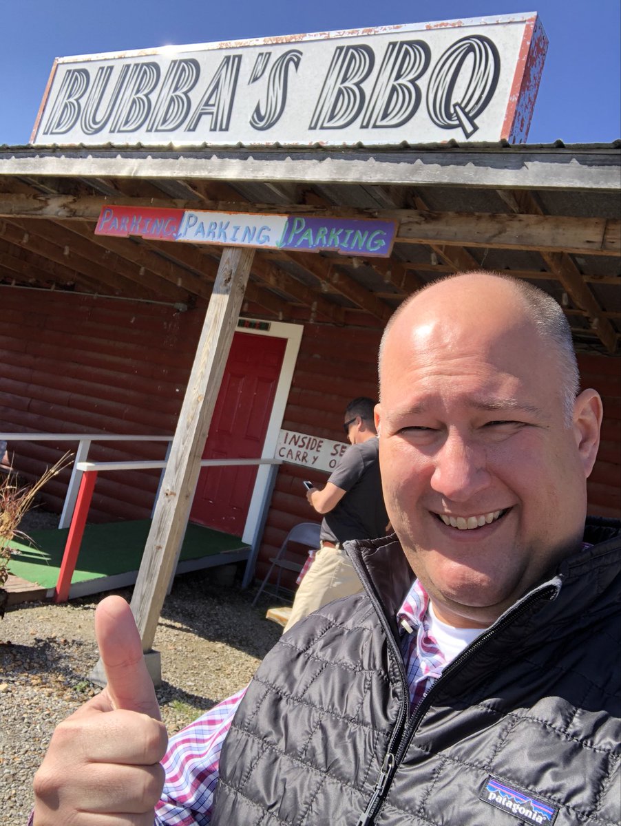 chiptouz's tweet photo. Road trip lunch stop on way to @garverusa 2019 #garversummit I’m NLR. North Bella Vista. https://t.co/PiiYdL8mKJ