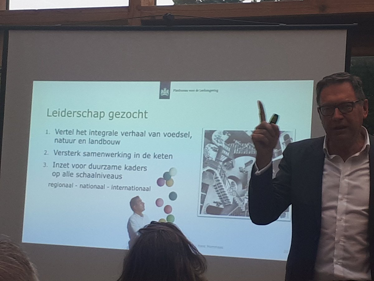 #boerenprotesten #WFD2019 <a href="/WFCnl/">World Food Center</a> <a href="/Leefomgeving/">PBL</a>
Beste boeren, bedrijfsleven, bestuurders en burgers: dus samen de schouders eronder voor gezond en duurzaam voedsel met een eerlijke prijs!