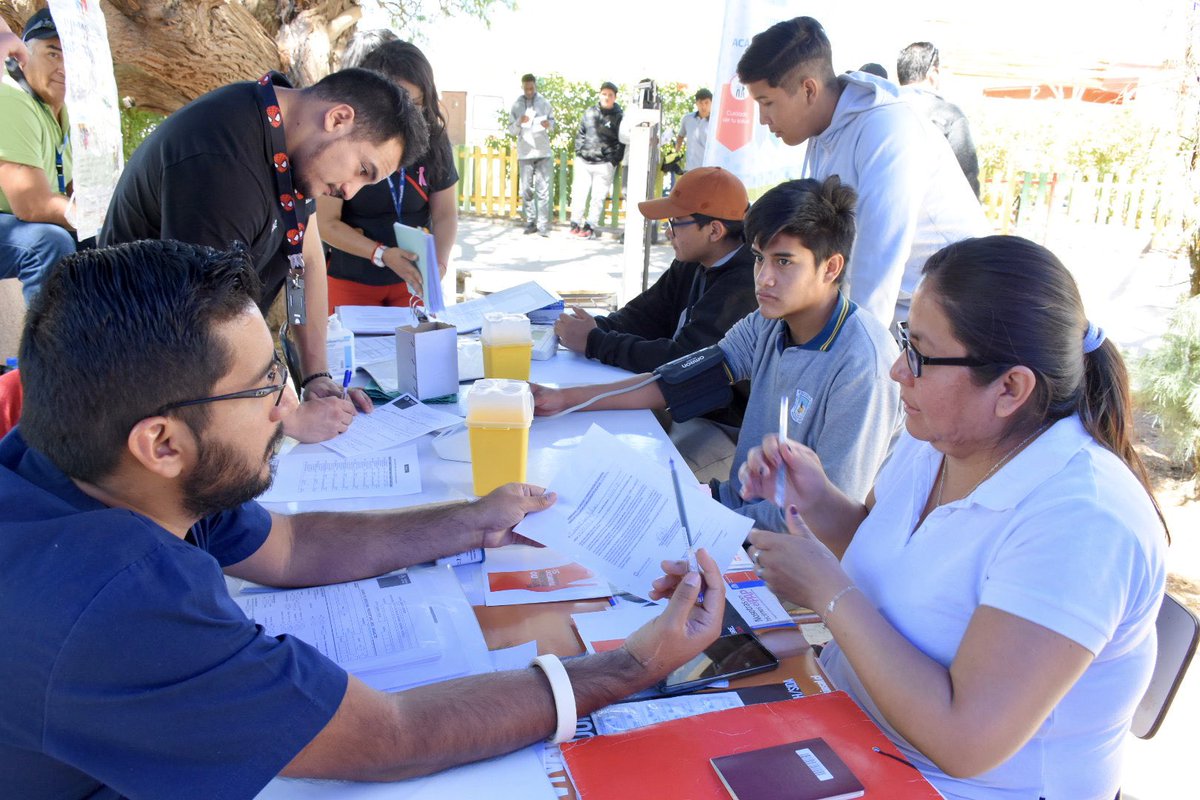MuniSierraGorda's tweet photo. Feria de seguridad pública en localidad de #SierraGorda. La actividad organizada por el Departamento de Seguridad Pública contó con la participación de instituciones como SENDA, Carabineros, PDI, entre otros, quienes tuvieron la oportunidad de difundir su labor a nivel comunal. https://t.co/EAfnYlHmAs