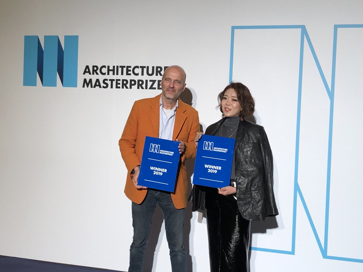 Our director Henning received the Architecture Masterprize Award at the Guggenheim Museum in Bilbao! Thanks <a href="/ArchMasterPrize/">Architecture MasterPrize</a>!