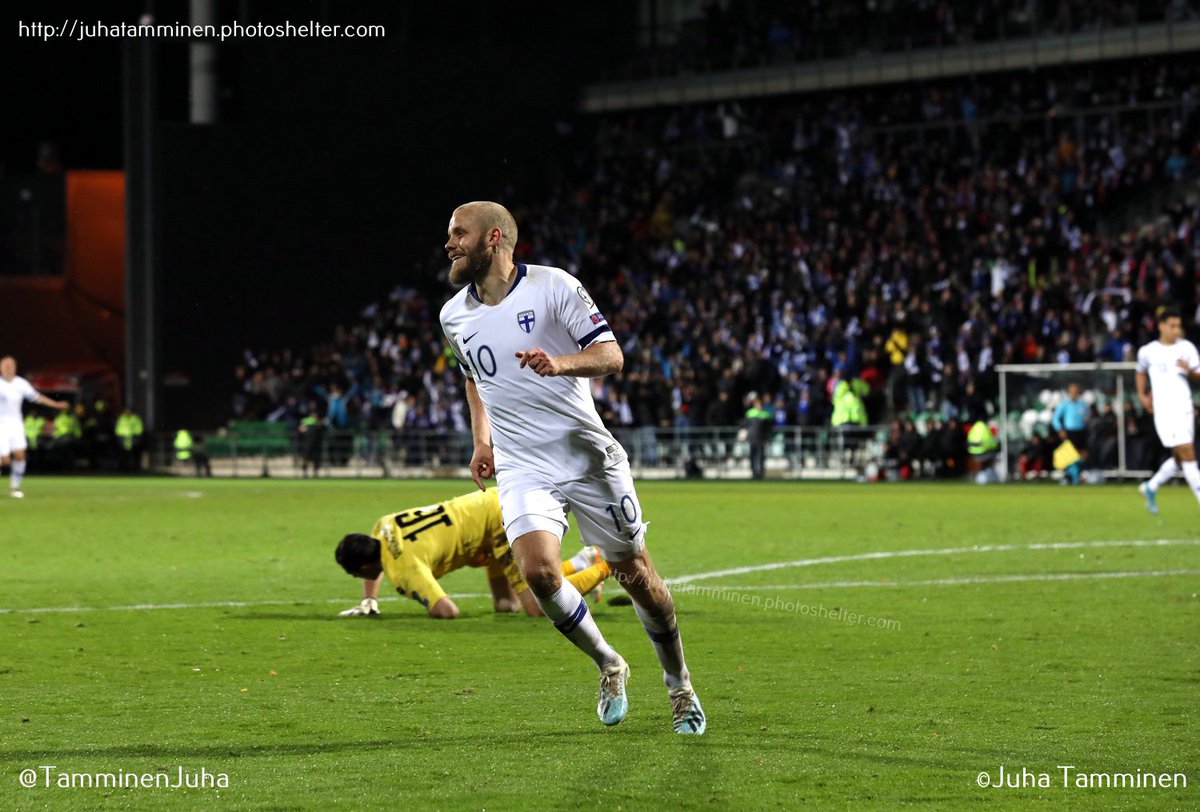 TamminenJuha's tweet photo. Teemu Pukki show #Huuhkajat #TeemuPukki #FINARM https://t.co/sbz2OeHUzL