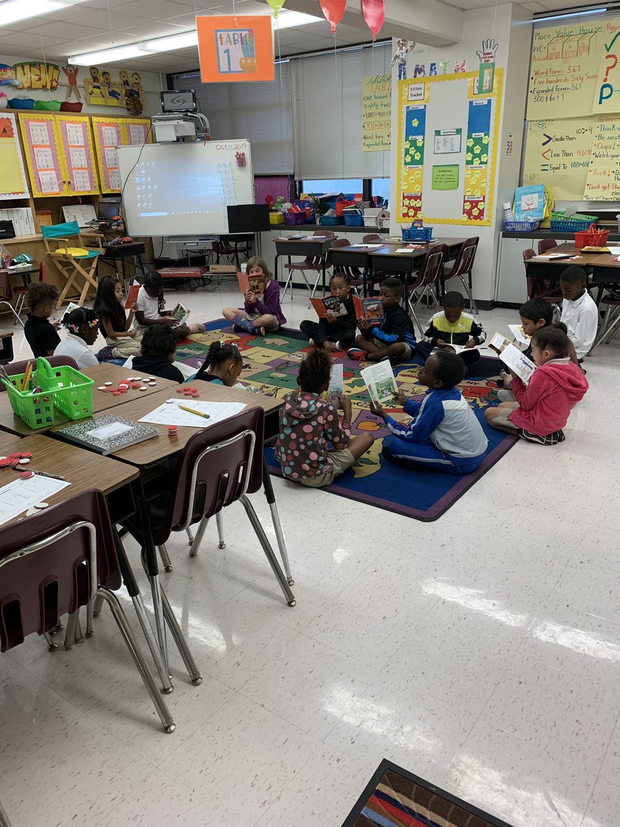 Cochran_Colts's tweet image. Everyday at 8:05, students at Cochran Drop Everything and Read (DEAR)
#coltsrock