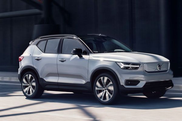 AutoWeek's tweet photo. Dit is de Volvo XC40 Recharge P8, ofwel de volledig elektrische XC40! https://t.co/xvtCMdWrzq https://t.co/fCx0QekW6W